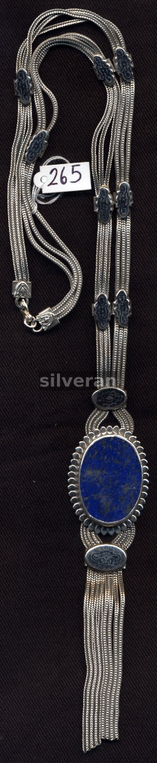 Oval Lapis Taşlı Uzun Kolye