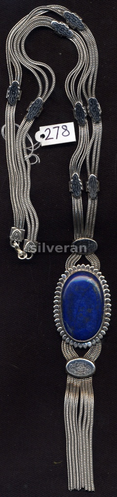 Oval Lapis Taşlı Uzun Kolye