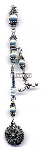 Silver Tassel